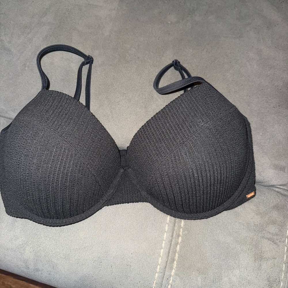 Women's Black Ribbed Bra